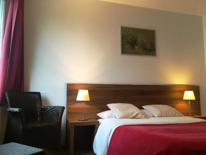 Appart'Hotel Victoria Garden פאו מראה חיצוני תמונה
